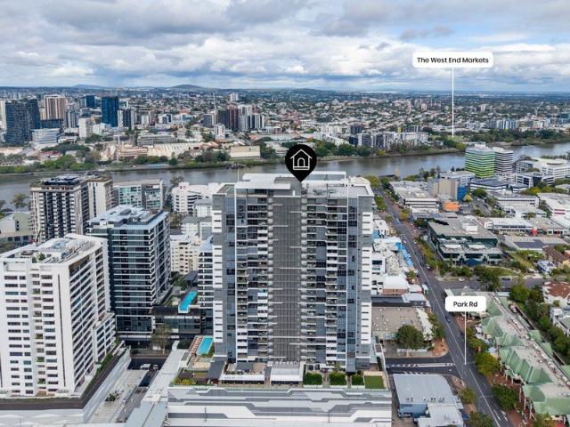 Fully Furnished Executive Apartment in the Heart of Milton