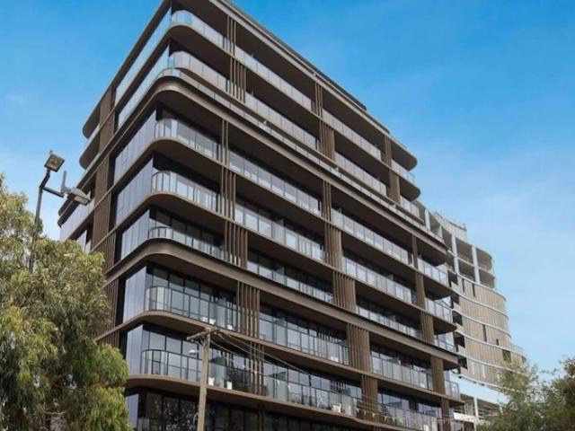 Fully Furnished Executive Apartment Premium Location, modern Interiors