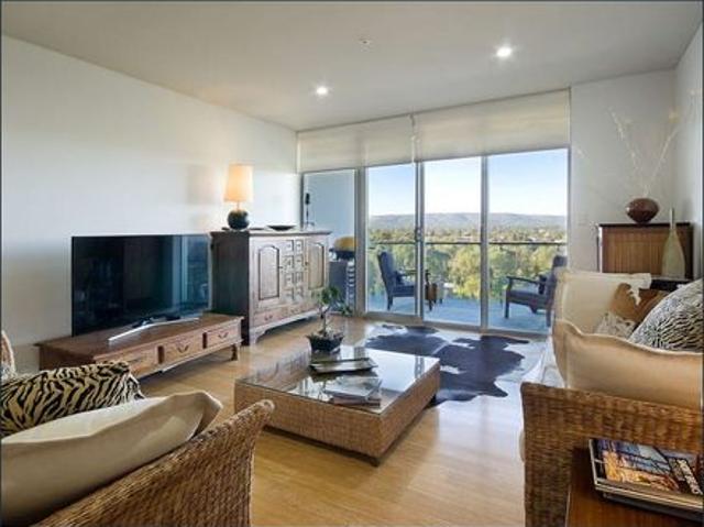 FULLY FURNISHED EXECUTIVE RENTAL! three bedroom luxury apartment situated on the 8th floor superb Parkland Views on South Tce. Short or Long Term