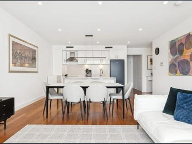 Fully Furnished Executive Townhouse – Mid to Long Term Lease – Prime near South Terrace Location