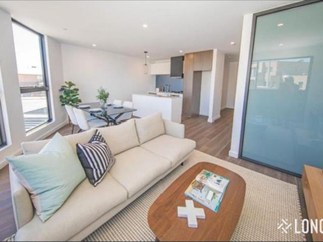 Fully Furnished & Fabulously Located