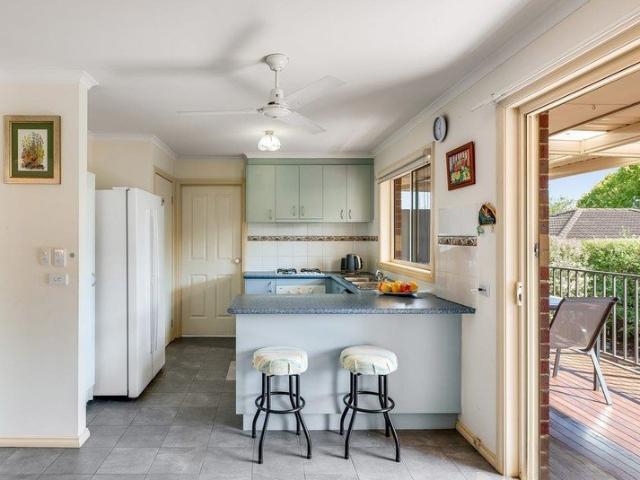 Fully Furnished Family Haven with Garden Maintenance Included