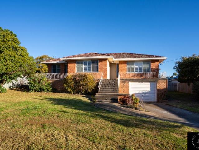 Fully Furnished Family Home in a Prime North Facing Location