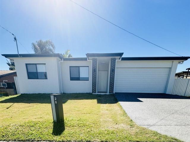 Fully Furnished Family Home Move In Ready in Alexandra Hills Fully Furnished !