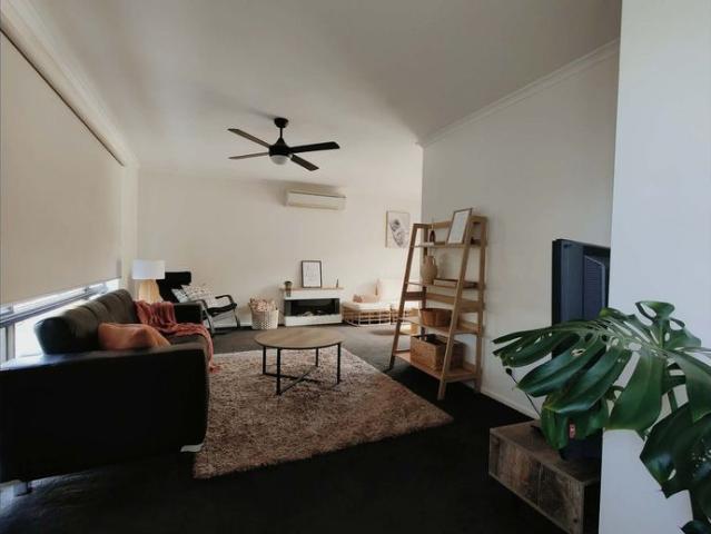 Fully Furnished Family Home with Gardening Included