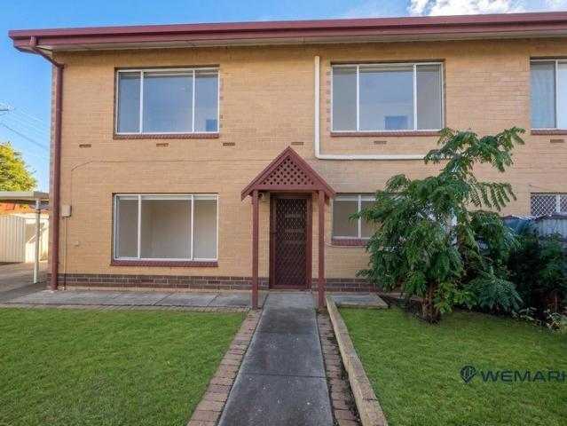 Fully Furnished Family Living in the Heart of Mansfield Park!