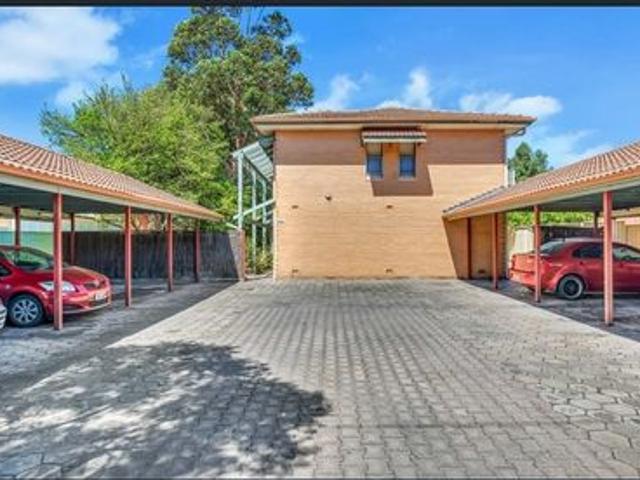 Fully furnished FANTASTIC LOCATION Substantial one bedroom unit in a quiet group