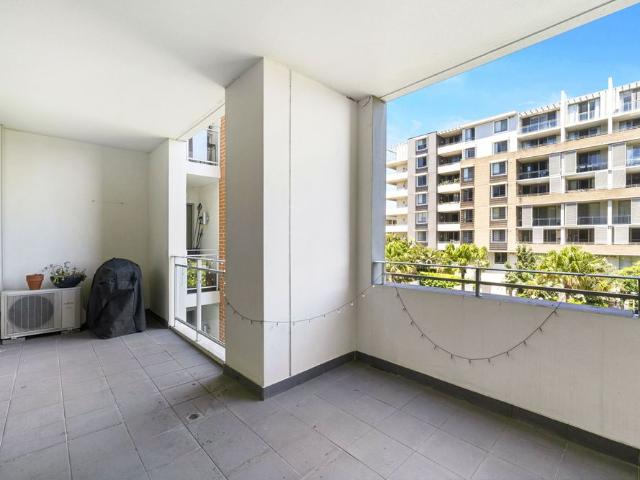 Fully Furnished | Floorboards | Quality Living