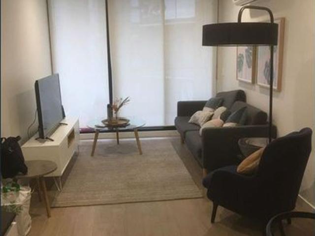 FULLY FURNISHED hotel apartment opposite to La Trobe University