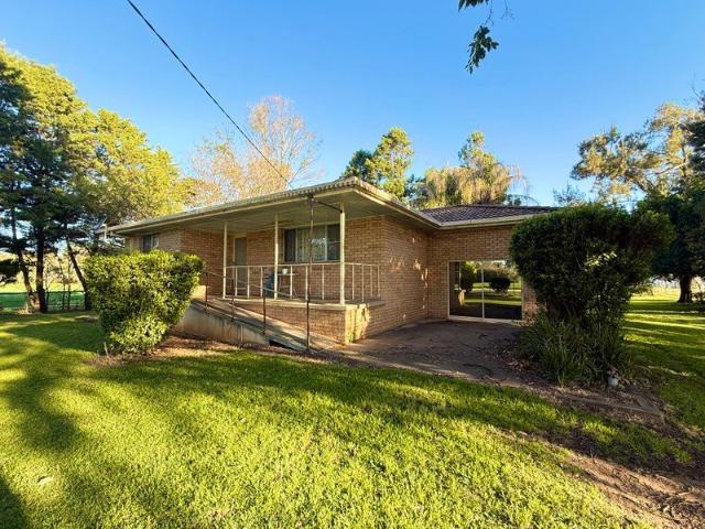 FULLY FURNISHED HOME 51 SHOWGROUND ROAD