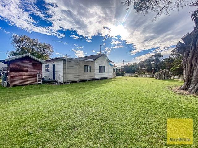 Fully Furnished Home In Port Welshpool Lawn maintenance included in rent