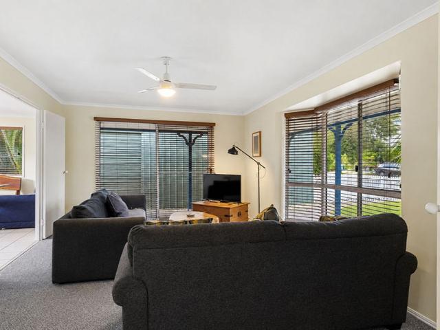 Fully Furnished Home in Quiet Street