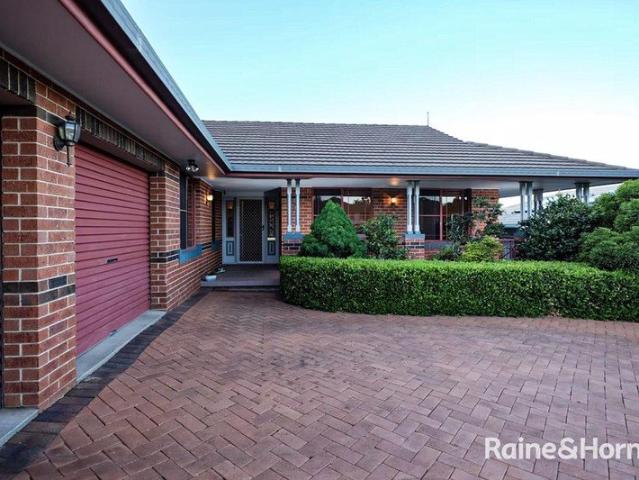 FULLY FURNISHED HOME IN SOUTH MUDGEE