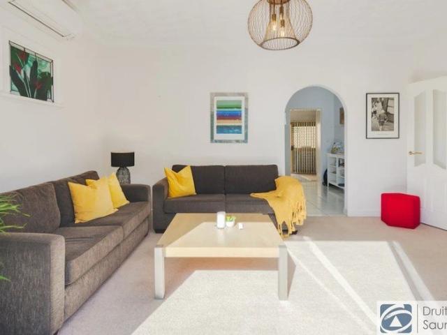 Fully Furnished Home in Superb Location HOME OPEN SATURDAY 26 SEPTEMBER AT 11.15AM SHARP!