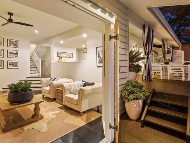 FULLY FURNISHED HAMPTONS STYLE HOME