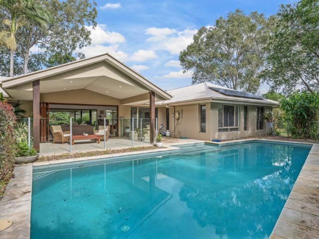 Fully Furnished Hinterland Retreat on Acreage Eumundi