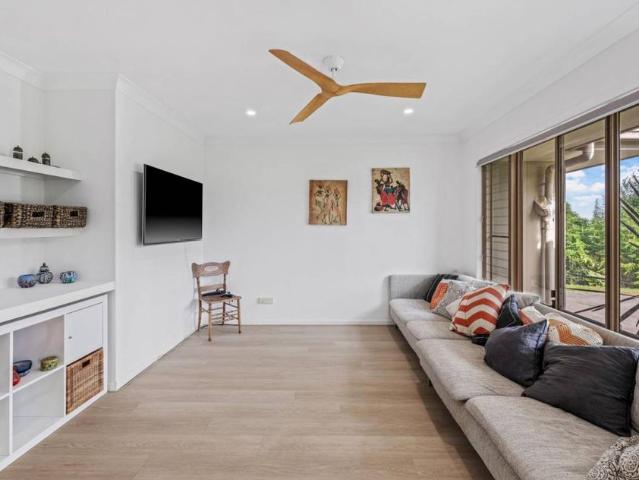 Fully Furnished Hinterland Retreat on Acreage Eumundi