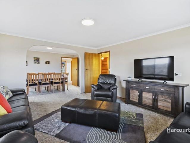 Fully Furnished Huge House with Fantastic Views