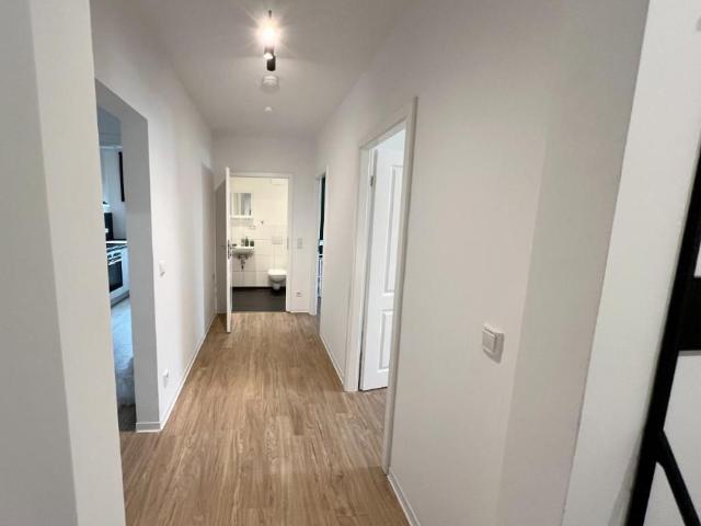 Fully furnished & immediately available 3 room apartment in Chemnitz, Chemnitz Amsterdam Apartments for Rent