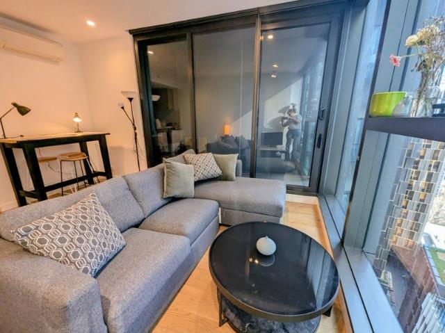 Fully Furnished 1B1B Conservatory ready to move it/rent out
