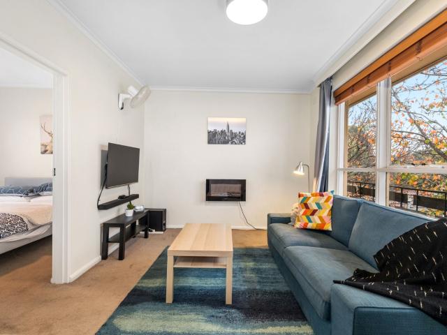 Fully furnished in excellent location