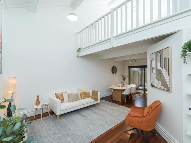 Fully Furnished in Prime Inner City Location
