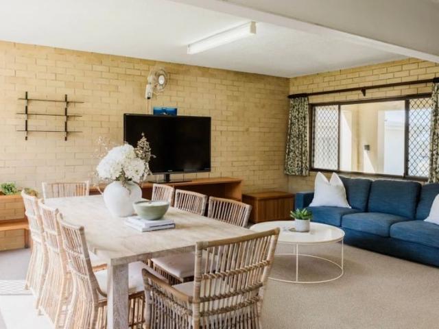 Fully Furnished in Top Location!