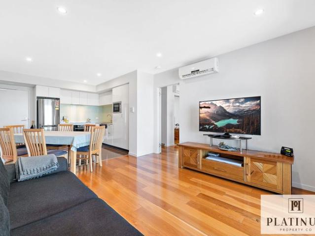 Fully Furnished Inner City Apartment with Premium Amenities