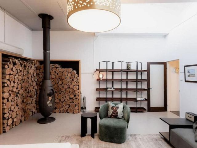 Fully Furnished Inner City Living