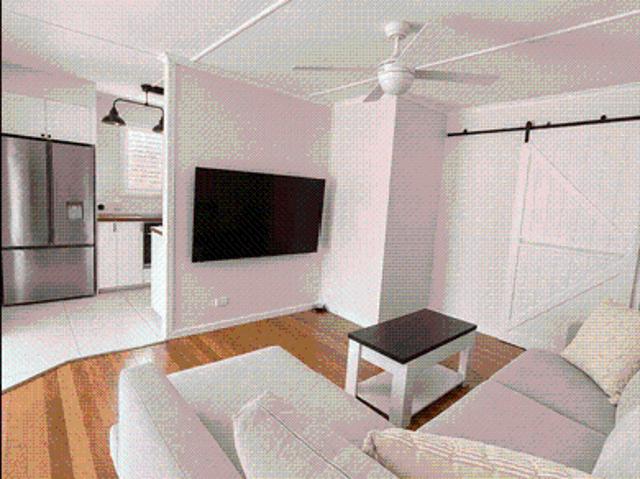 Fully Furnished Inner City Living with a Large Backyard