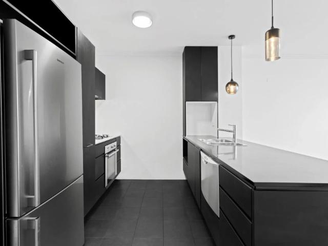 FULLY FURNISHED INNER CITY LIVING WITH RESORT STYLE AMENITIES