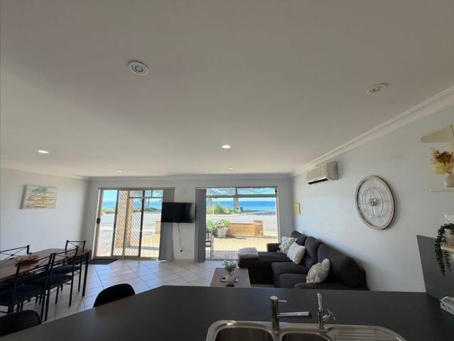 Fully Furnished on the Seafront