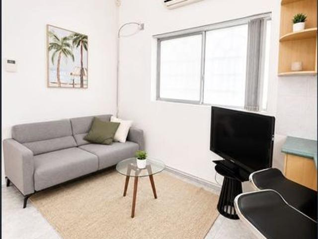Fully Furnished one bed + study in Dulwich hill