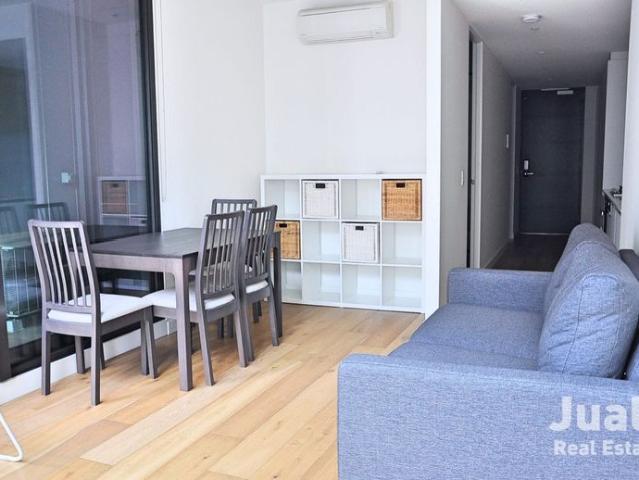 Fully Furnished One Bedroom Apartment in Prime City Location