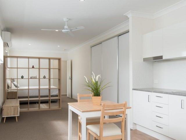 Fully furnished one bedroom apartment in prime location!