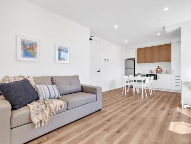 Fully Furnished One Bedroom Apartment in the CBD!