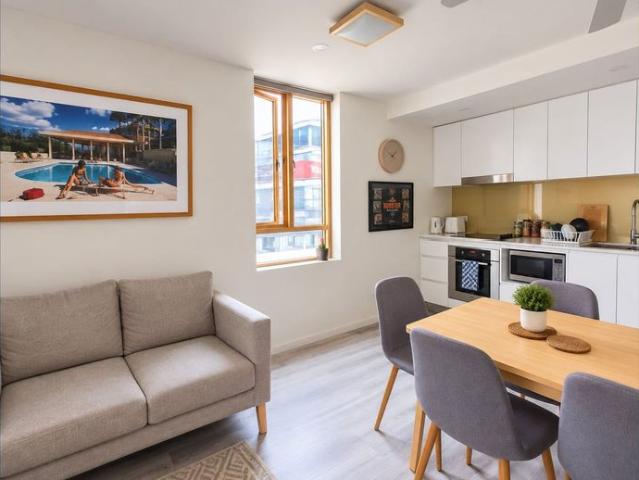 Fully Furnished One Bedroom Apartment – Inner City Convenience