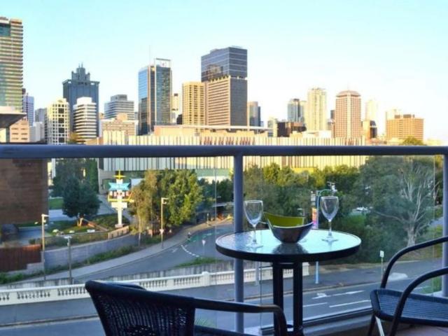 Fully Furnished One Bedroom Apartment with CBD Views