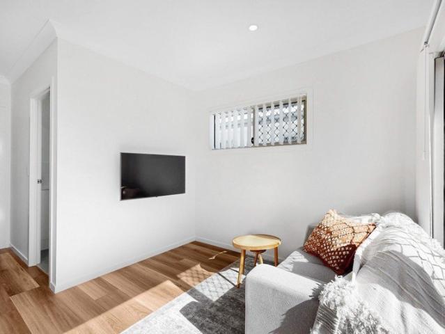Fully Furnished One Bedroom Apartment with Utilities Included!