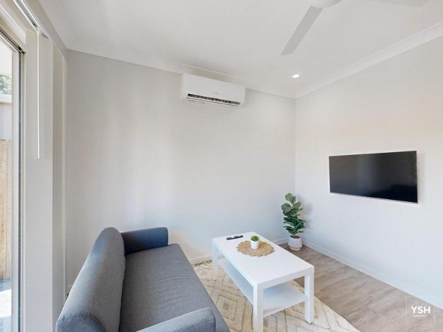 Fully furnished one bedroom apartments with electricity, NBN, water included! Available Now!