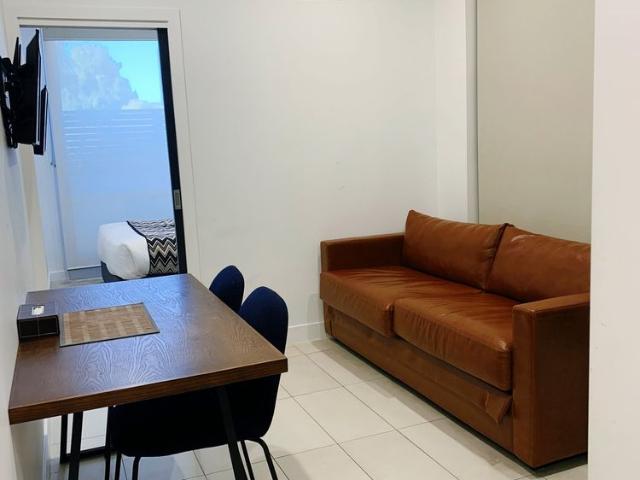 Fully furnished one bedroom apartments in Box Hill