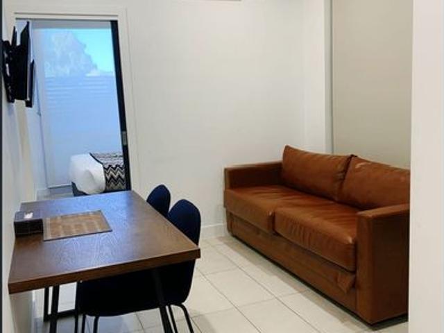 Fully furnished one bedroom apartments in Box Hill