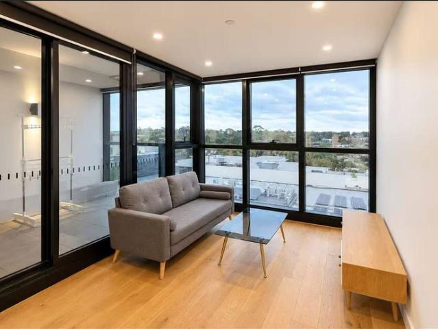 Fully Furnished one bedroom at East Central Box Hill