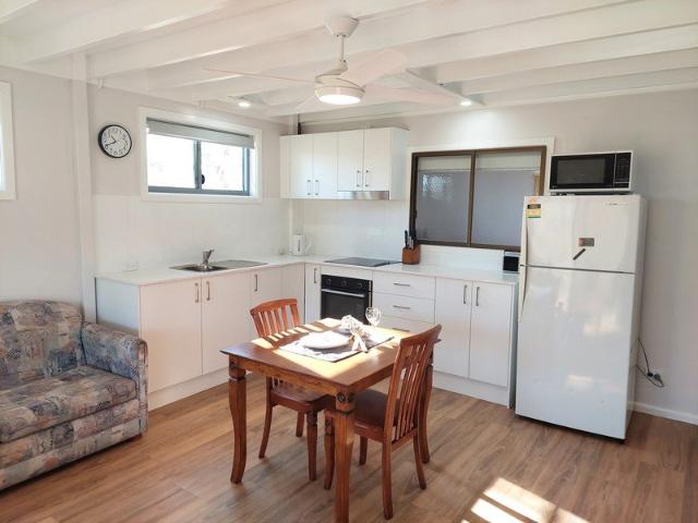 FULLY FURNISHED ONE BEDROOM FARM STAY
