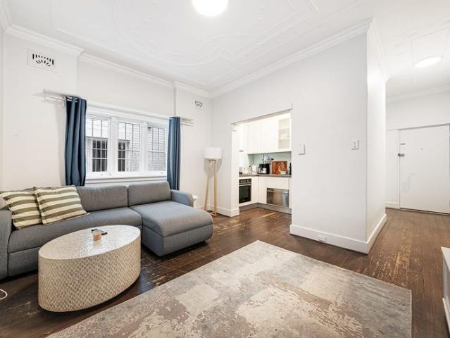 One Bedroom Home with Additional Sunroom/Bedroom + Parking