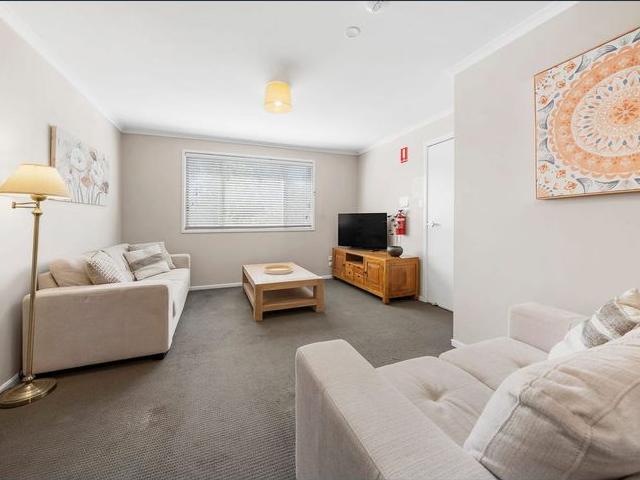 Fully Furnished One Bedroom in Shared house
