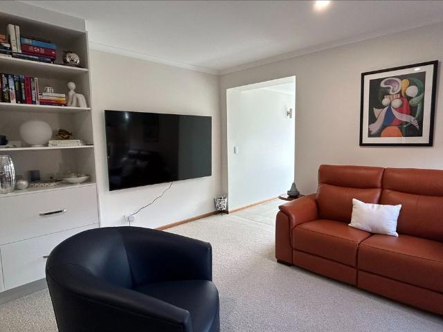 Fully Furnished One Bedroom Unit