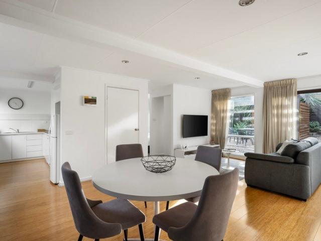 FULLY FURNISHED LEASED AS OF SEPTEMBER 2026