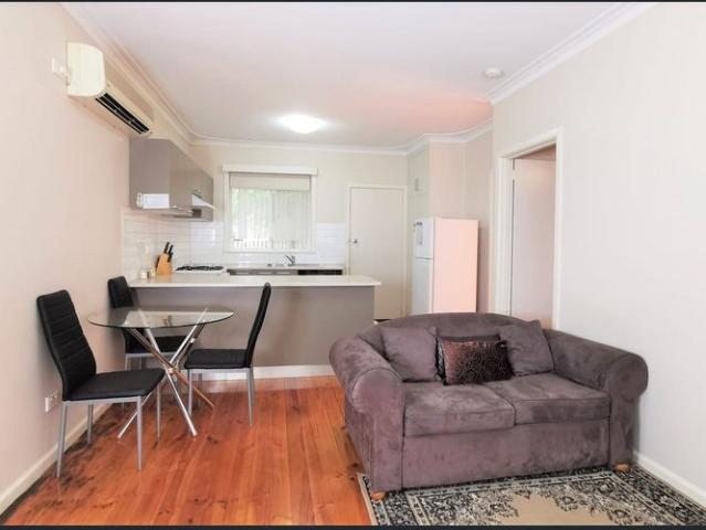 Fully Furnished One Bedroom Unit in a Convenient Location