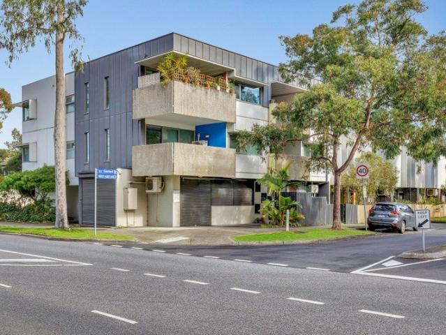 Fully Furnished Option | Spacious 2 Bedroom with Courtyard